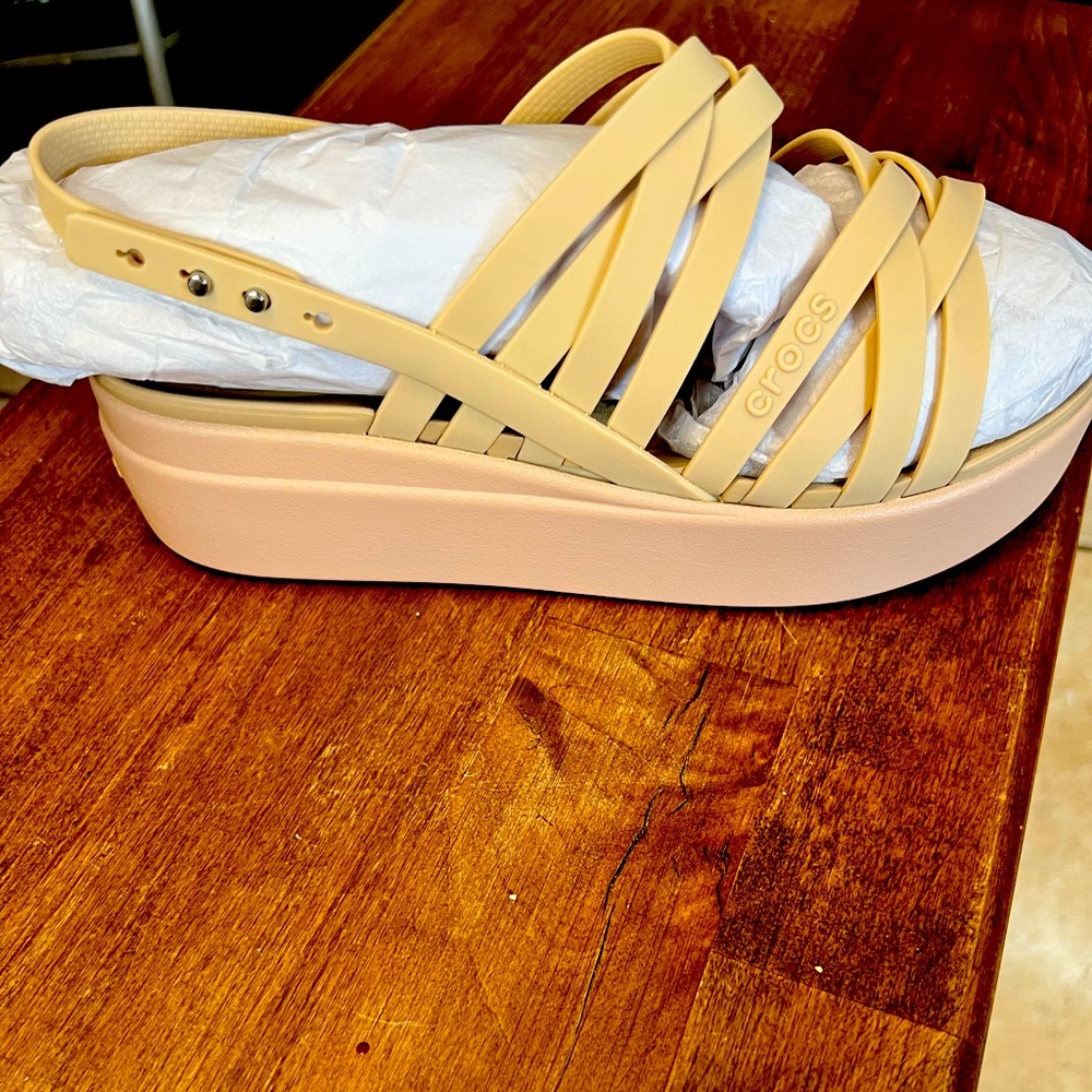 New CROCS. I have never worn them or tried them on.